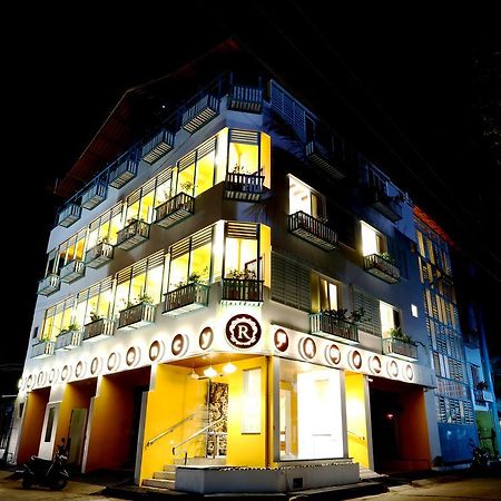 Отель Raj Residency Пондичерри Экстерьер фото