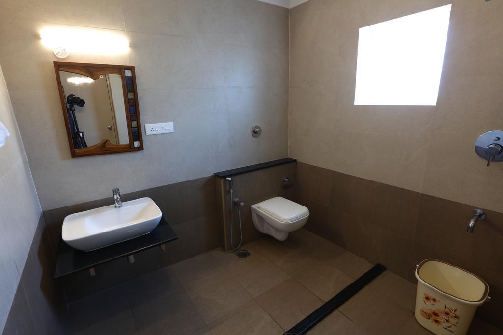 Отель Raj Residency Пондичерри Экстерьер фото