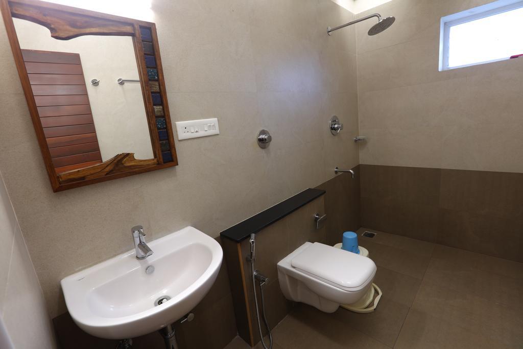Отель Raj Residency Пондичерри Экстерьер фото